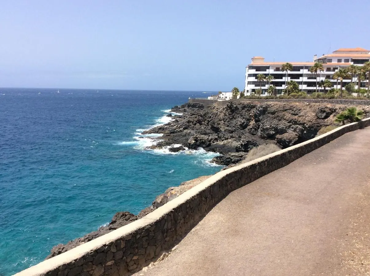 Apartment With Ocean Terrace Costa Del Silencio
