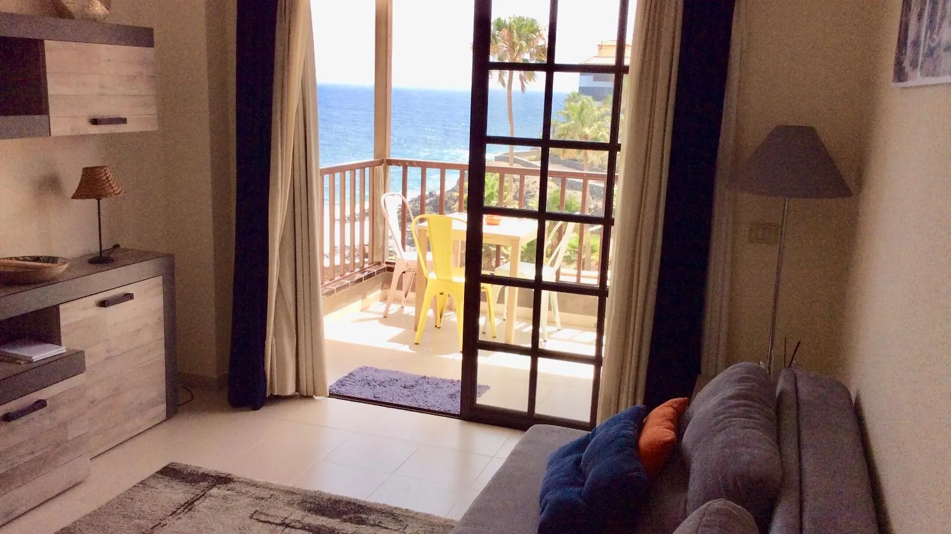Apartment With Ocean Terrace Costa Del Silencio