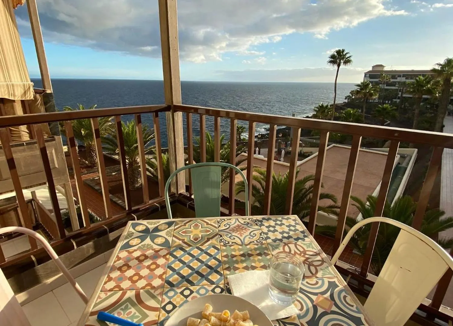 Apartment With Ocean Terrace Costa Del Silencio